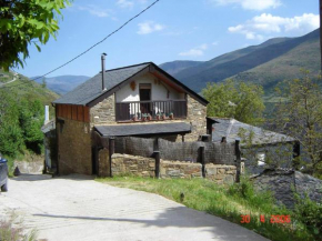Spacious Apartment in Odollo, Mountain View, 150 sqm, Fireplace